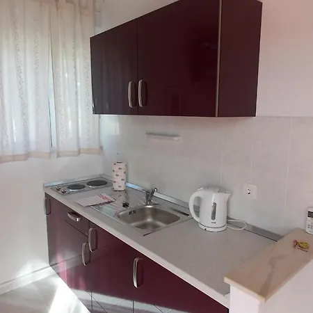 Goja Apartament *